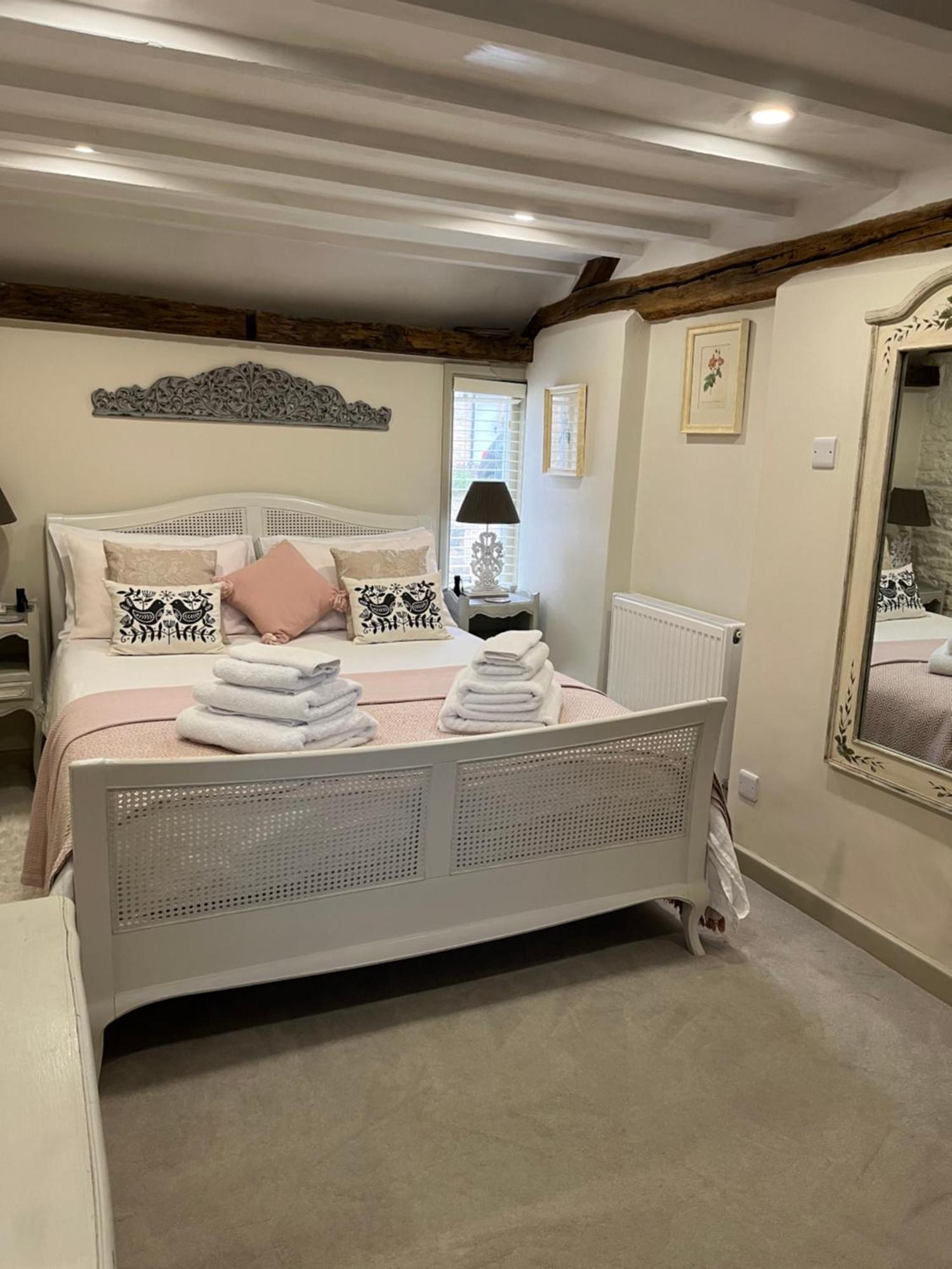 3 Bedroom 5* Barn Conversion Cotswolds Chipping Norton Eksteriør billede